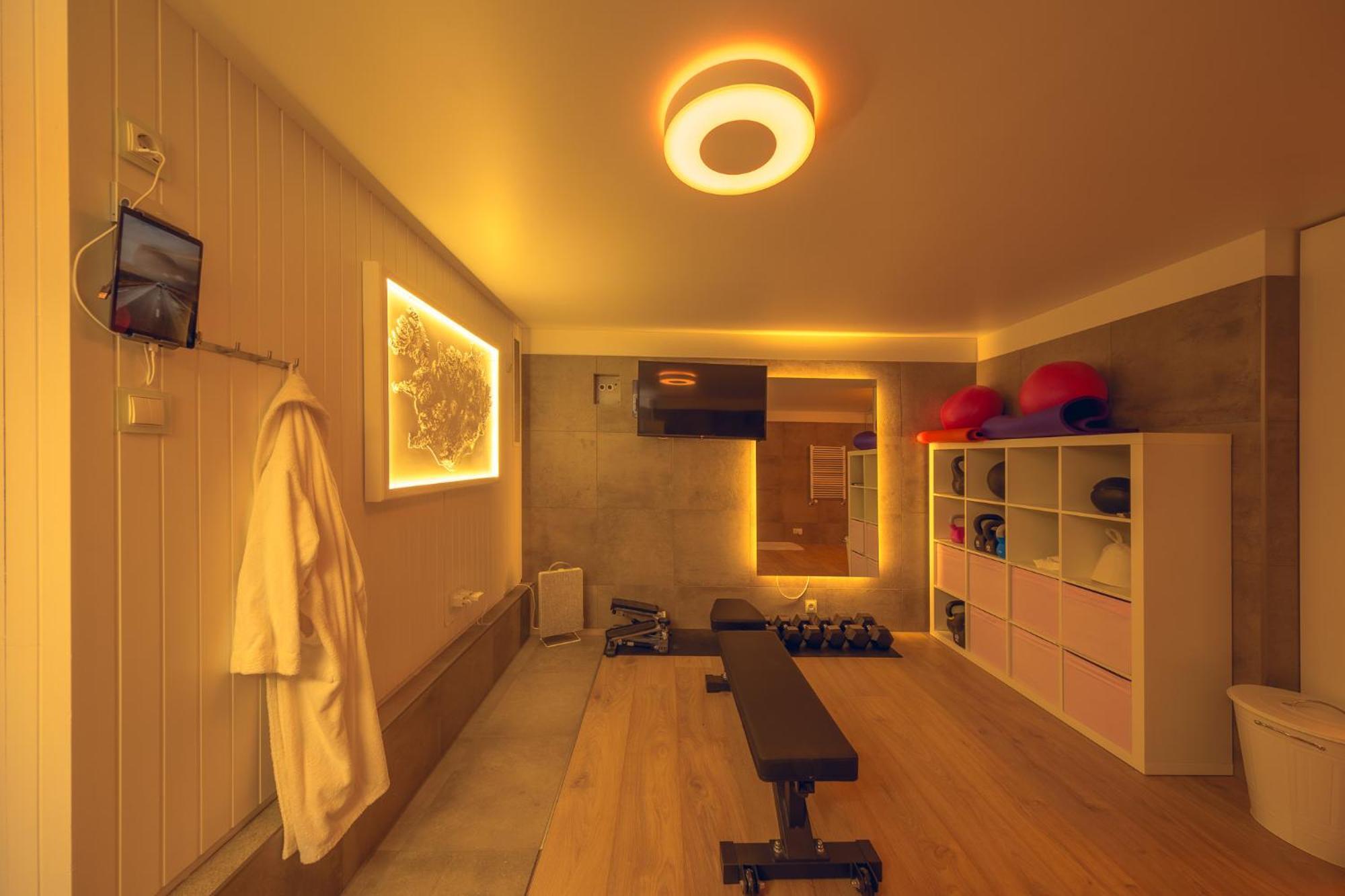 Smart Luxury - Private Gym, Hot Tub & Sauna كيفلافيك المظهر الخارجي الصورة